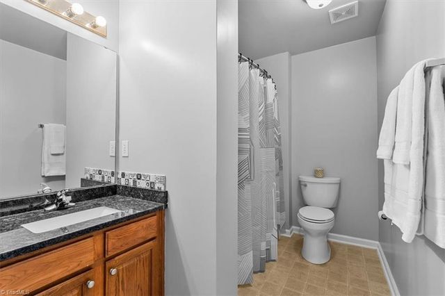 15 Arbor Hill Place, Mcleansville, NC 27301