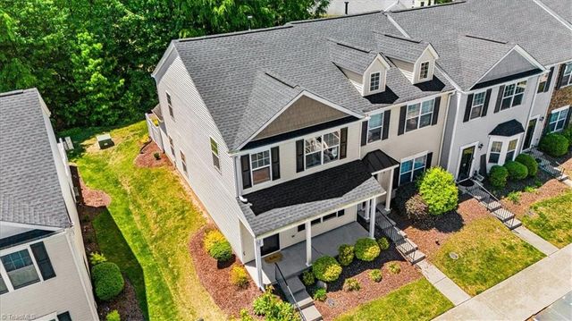 15 Arbor Hill Place, Mcleansville, NC 27301