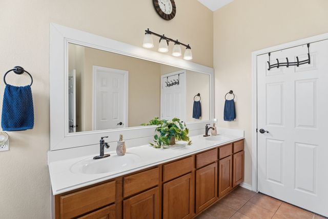 1907 Silver Cove, Whitehouse, TX 75791