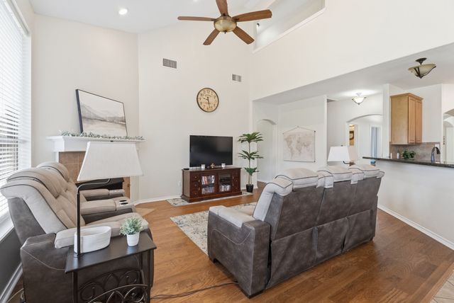 1907 Silver Cove, Whitehouse, TX 75791