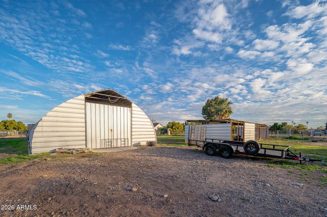 4901 W GREENWAY Road, Glendale, AZ 85306