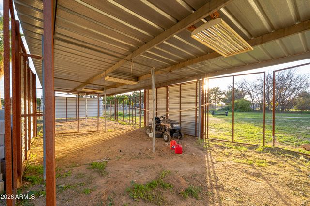 4901 W GREENWAY Road, Glendale, AZ 85306