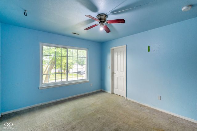 4620 Driftwood Lane, Greenwood, IN 46143