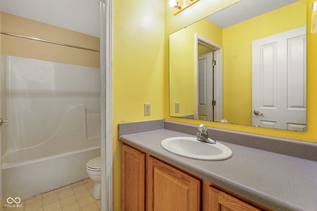 4620 Driftwood Lane, Greenwood, IN 46143