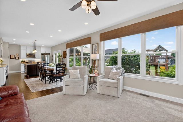 5882 Vanderginst Court, Bettendorf, IA 52722