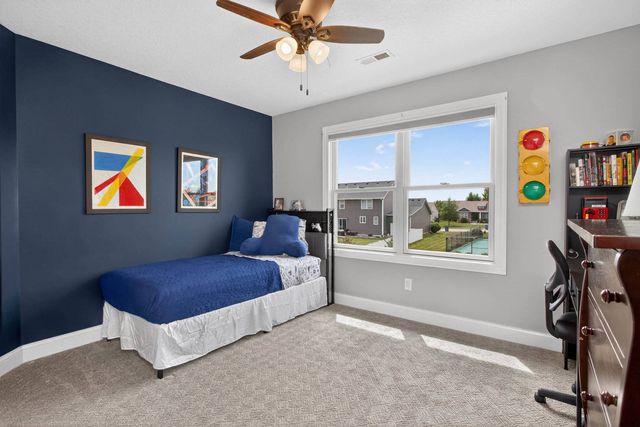 5882 Vanderginst Court, Bettendorf, IA 52722