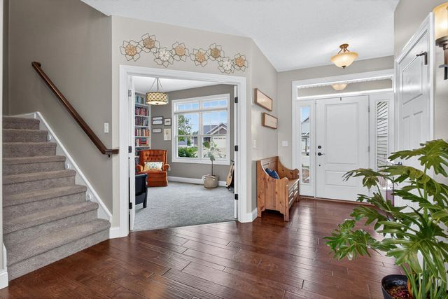 5882 Vanderginst Court, Bettendorf, IA 52722
