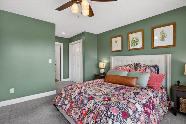 5882 Vanderginst Court, Bettendorf, IA 52722