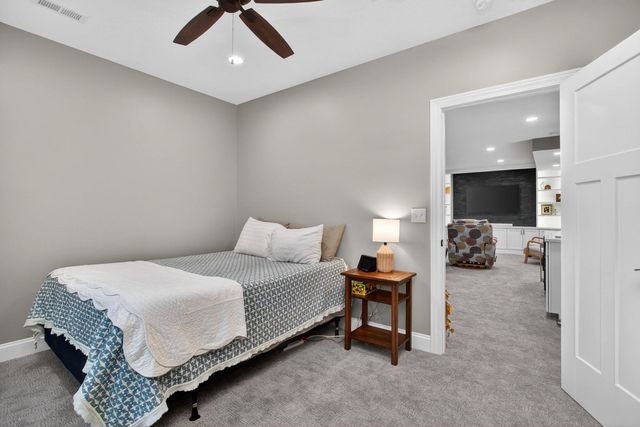 5882 Vanderginst Court, Bettendorf, IA 52722