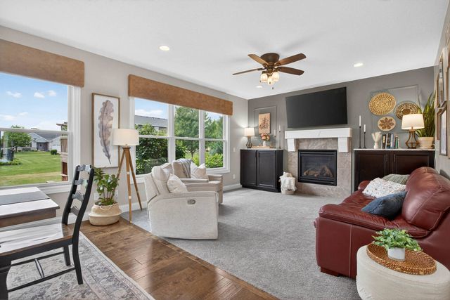 5882 Vanderginst Court, Bettendorf, IA 52722