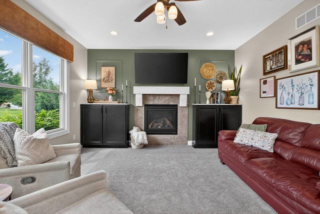 5882 Vanderginst Court, Bettendorf, IA 52722