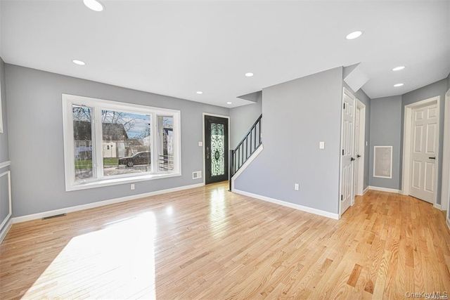 253 Meyer Avenue, Valley Stream, NY 11580