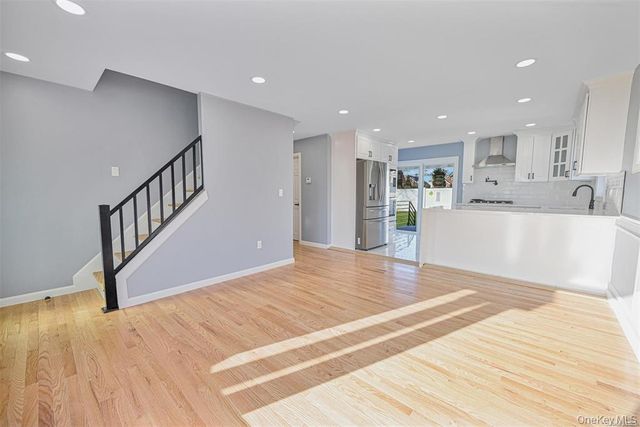 253 Meyer Avenue, Valley Stream, NY 11580