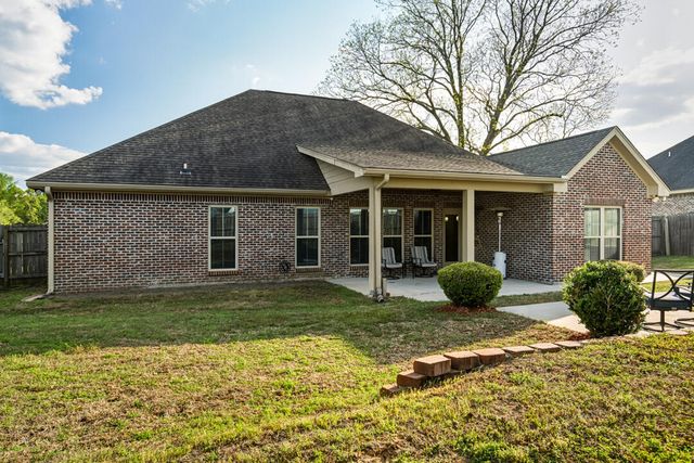 85 Coastal Oak, Hattiesburg, MS 39402