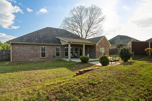 85 Coastal Oak, Hattiesburg, MS 39402