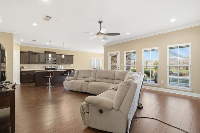 85 Coastal Oak, Hattiesburg, MS 39402