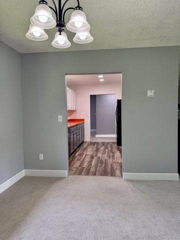 3803 TANADA ROAD, North Pole, AK 99705
