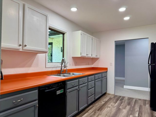 3803 TANADA ROAD, North Pole, AK 99705