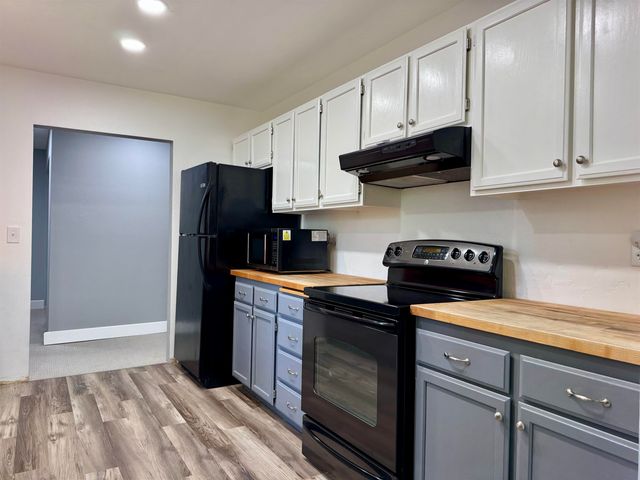 3803 TANADA ROAD, North Pole, AK 99705