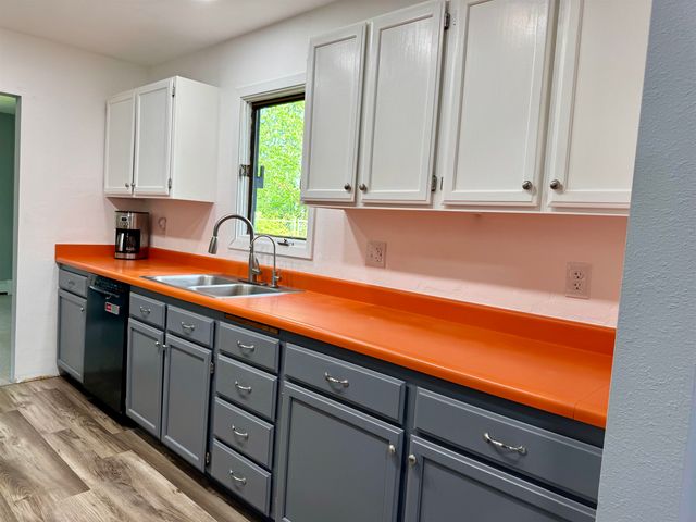 3803 TANADA ROAD, North Pole, AK 99705
