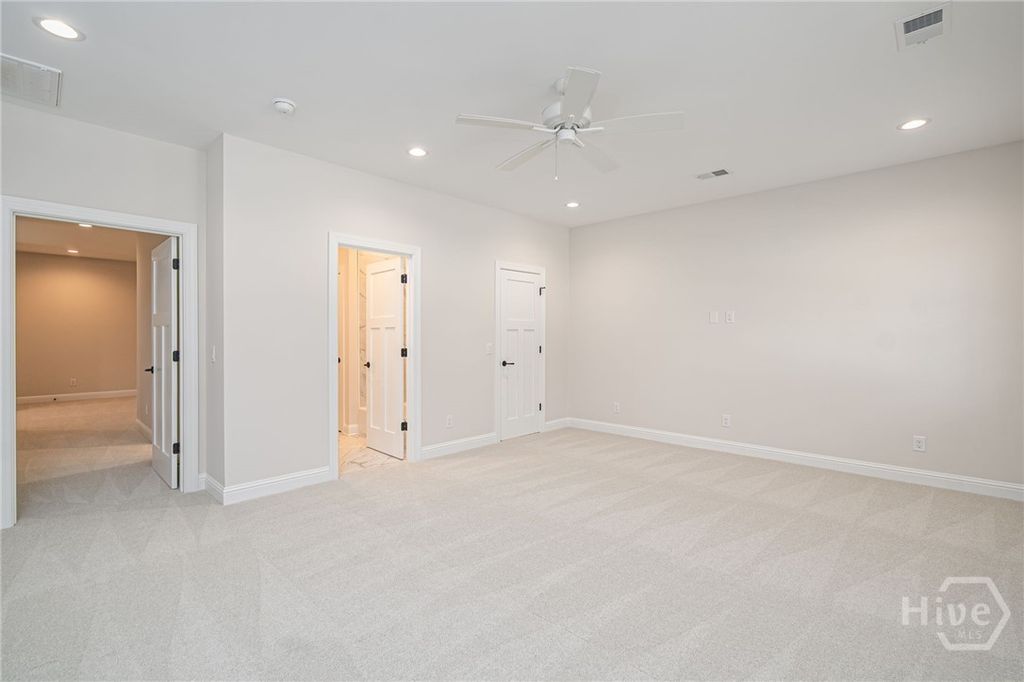 Image 26 of property listing at 118 Grand Harbor Circle, Savannah, GA 31411