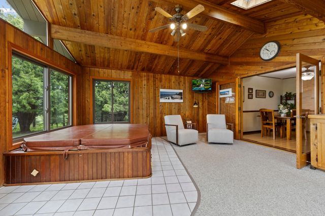 282 Croixview Drive S, Afton, MN 55001