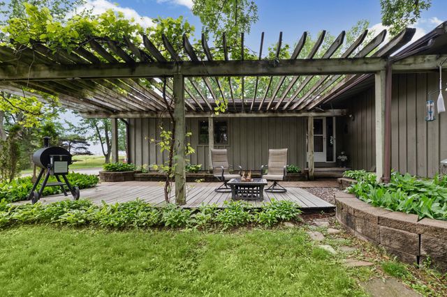 282 Croixview Drive S, Afton, MN 55001