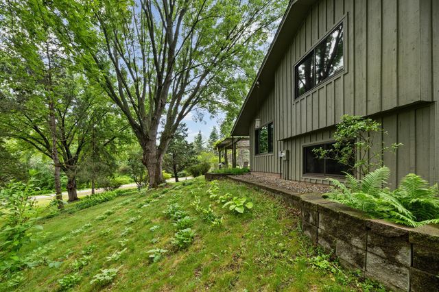 282 Croixview Drive S, Afton, MN 55001