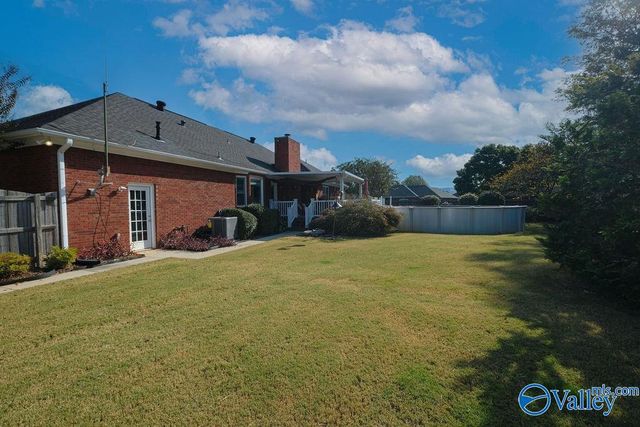 2401 Thornmor Drive SW, Huntsville, AL 35803