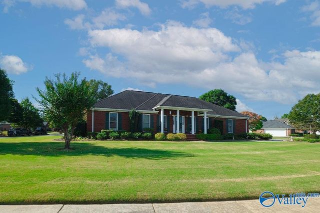 2401 Thornmor Drive SW, Huntsville, AL 35803