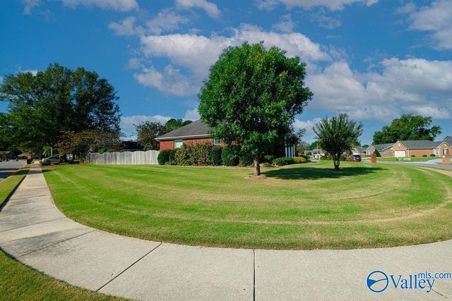 2401 Thornmor Drive SW, Huntsville, AL 35803