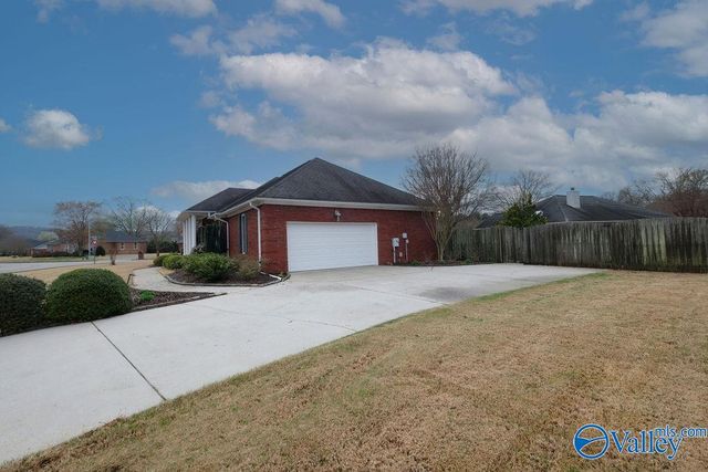 2401 Thornmor Drive SW, Huntsville, AL 35803