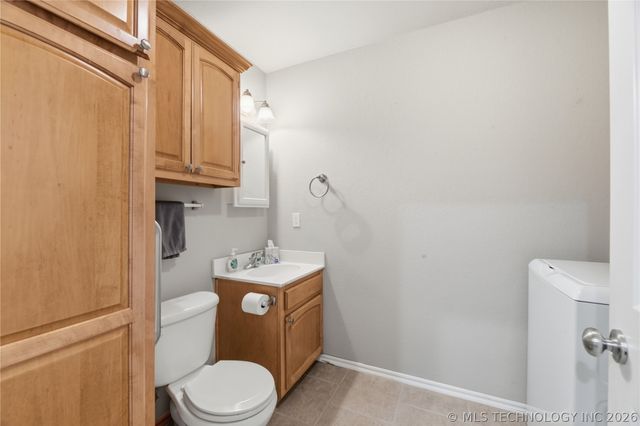 701 E Boston Street, Broken Arrow, OK 74012