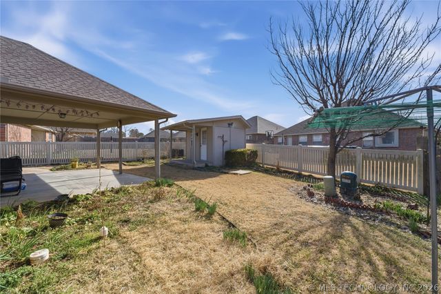 701 E Boston Street, Broken Arrow, OK 74012