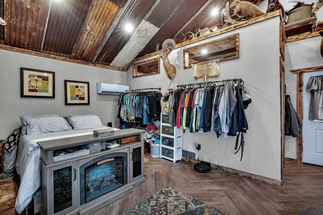 172 PR 7219, Jefferson, TX 75657