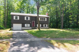 15 Kimberly Drive, Essex, VT 05452