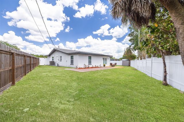 5576 WILLIAMSDALE COURT, Seminole, FL 33772