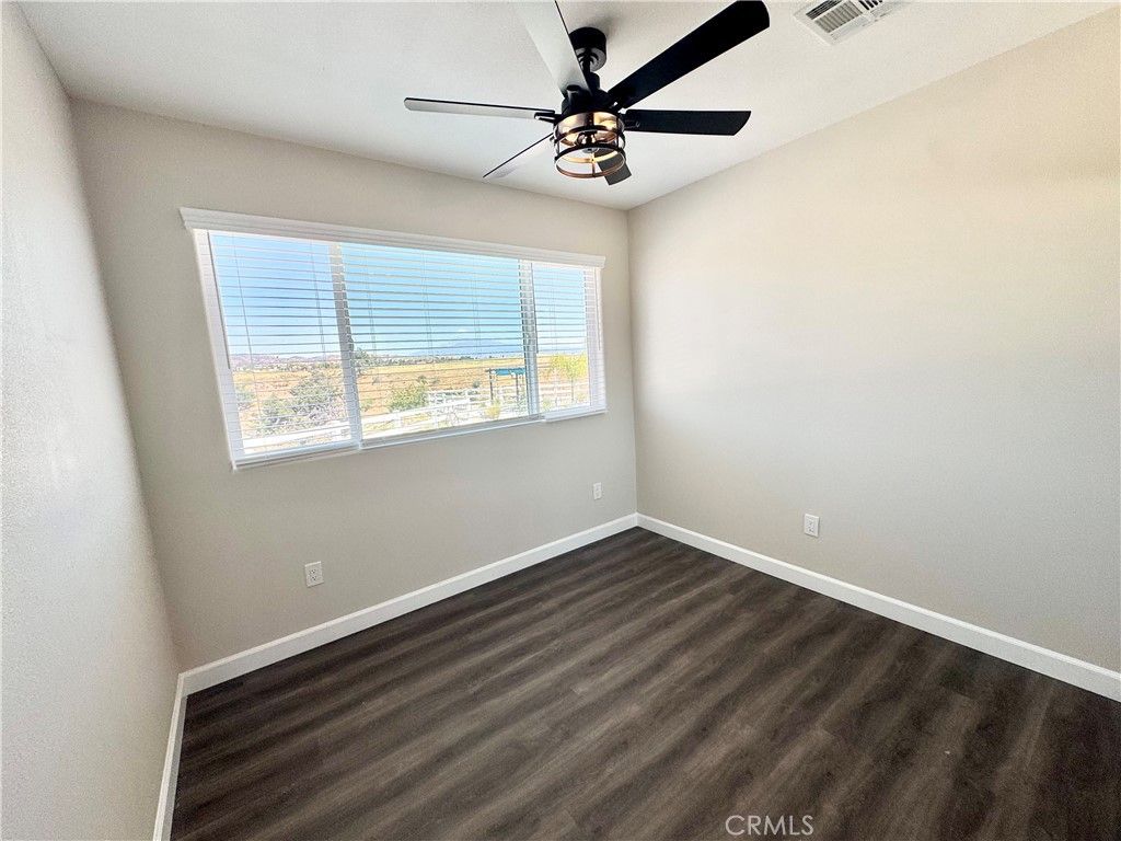 Image 10 of property listing at 1134 Villa Calimesa 16, Calimesa, CA 92320