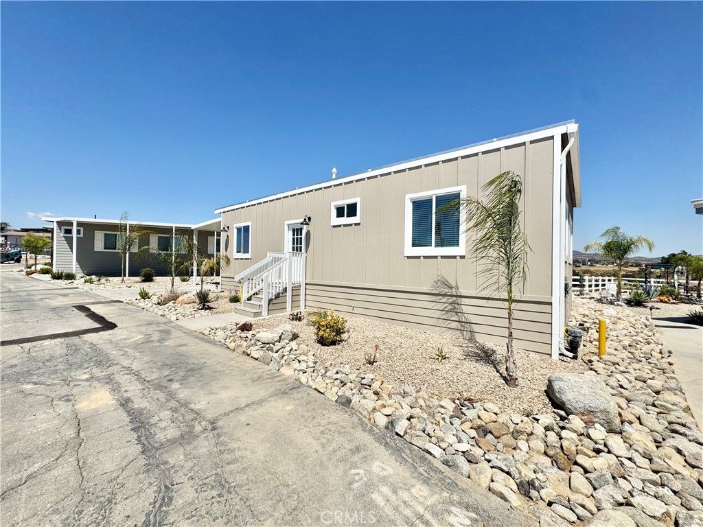 Image 15 of property listing at 1134 Villa Calimesa 16, Calimesa, CA 92320