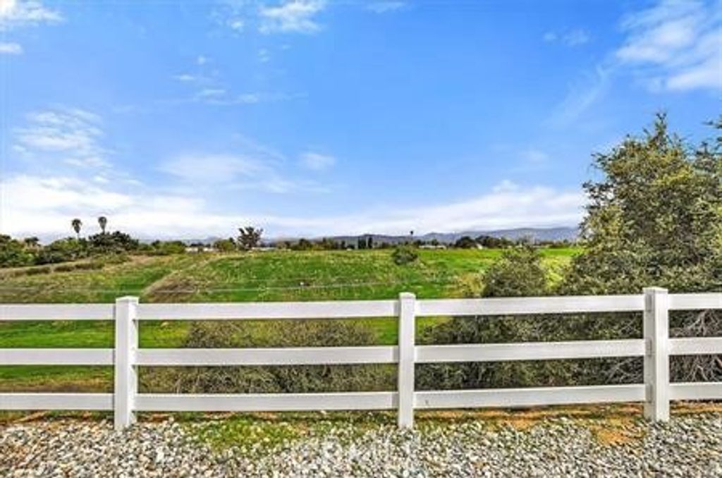 Image 23 of property listing at 1134 Villa Calimesa 16, Calimesa, CA 92320
