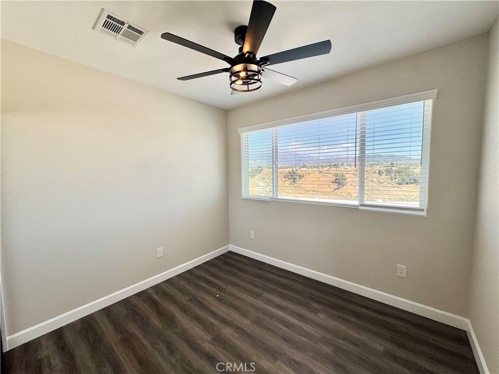 Image 8 of property listing at 1134 Villa Calimesa 16, Calimesa, CA 92320