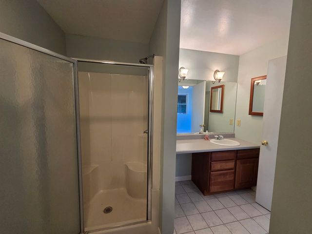 194 Algonquin Road, Enfield, NH 03748