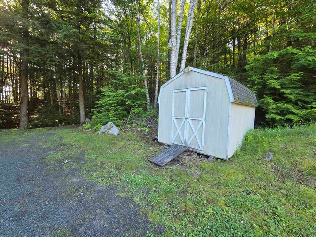 194 Algonquin Road, Enfield, NH 03748