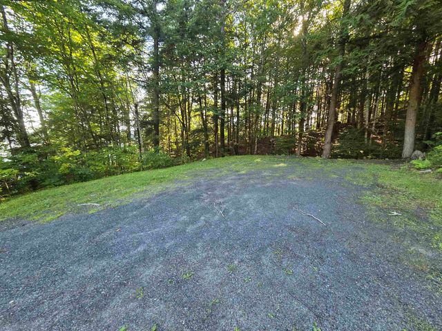 194 Algonquin Road, Enfield, NH 03748