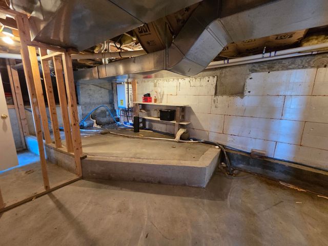 194 Algonquin Road, Enfield, NH 03748