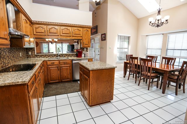 26002 CHOCTAW TRL, San Antonio, TX 78260