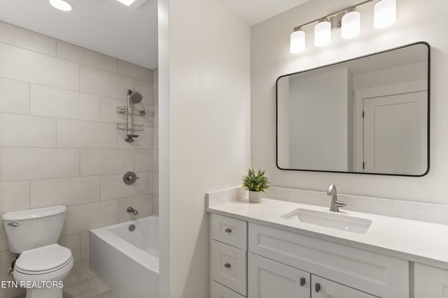 5936 grove Drive, Knoxville, TN 37918