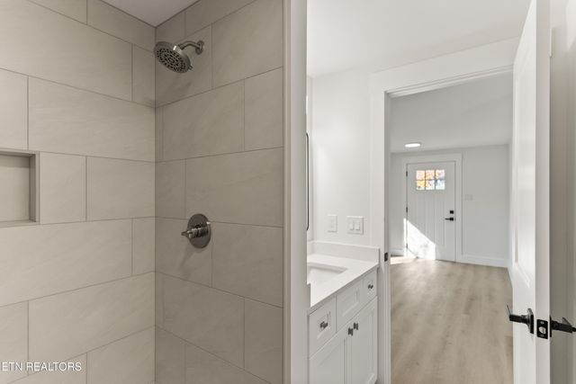 5936 grove Drive, Knoxville, TN 37918