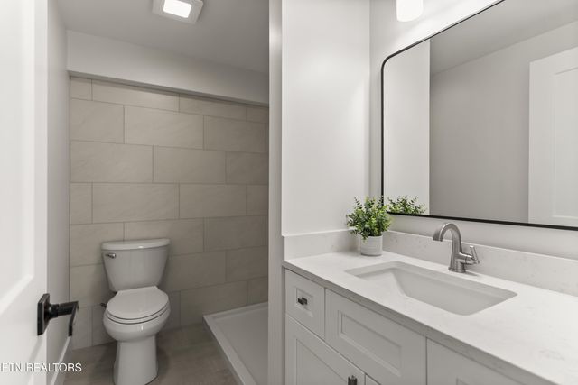 5936 grove Drive, Knoxville, TN 37918