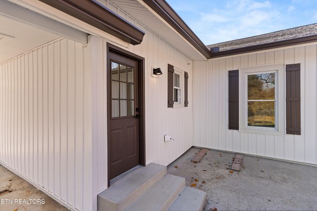 5936 grove Drive, Knoxville, TN 37918